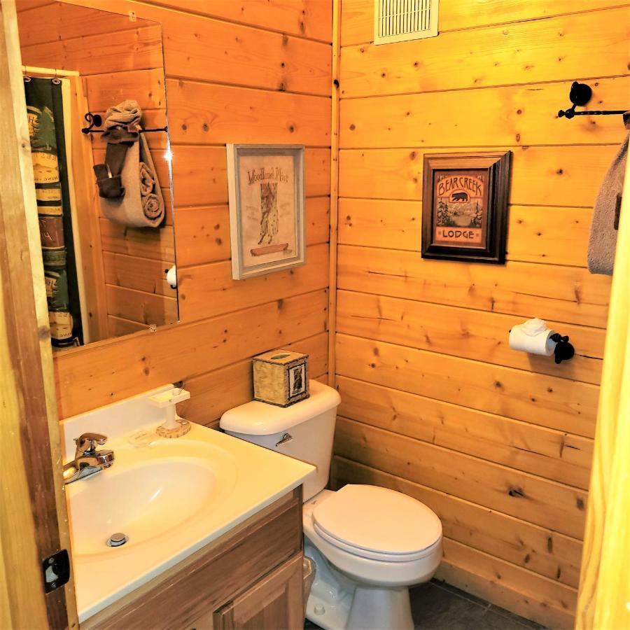 Skinny Dippin'-River Front- Free Tickets-Dog Friendly-Sleeps 6 Pigeon Forge Εξωτερικό φωτογραφία